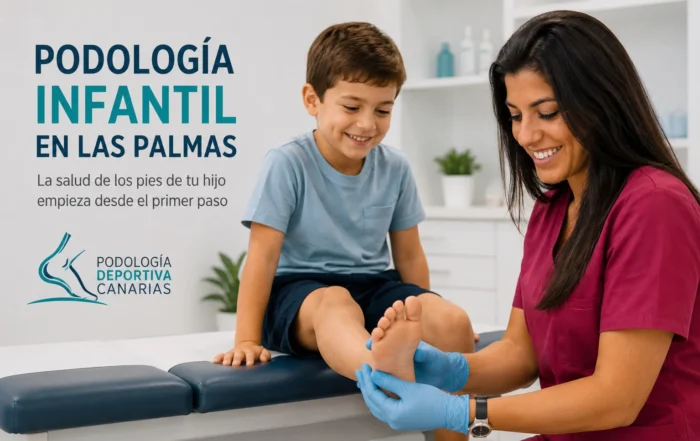Podóloga realizando revisión de podología infantil en Las Palmas